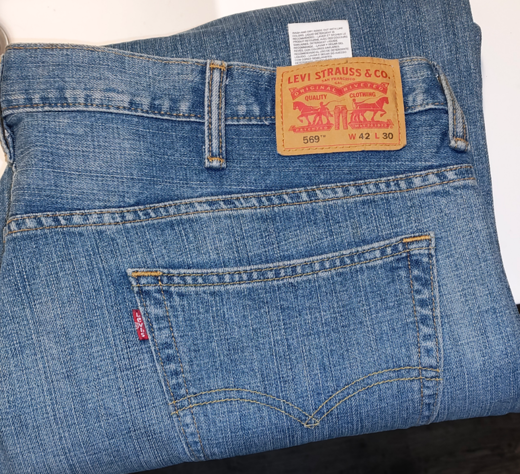 Levi's 569 jeans