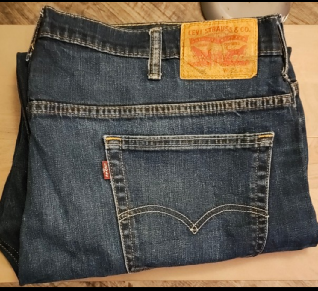 Levi's 569 jeans