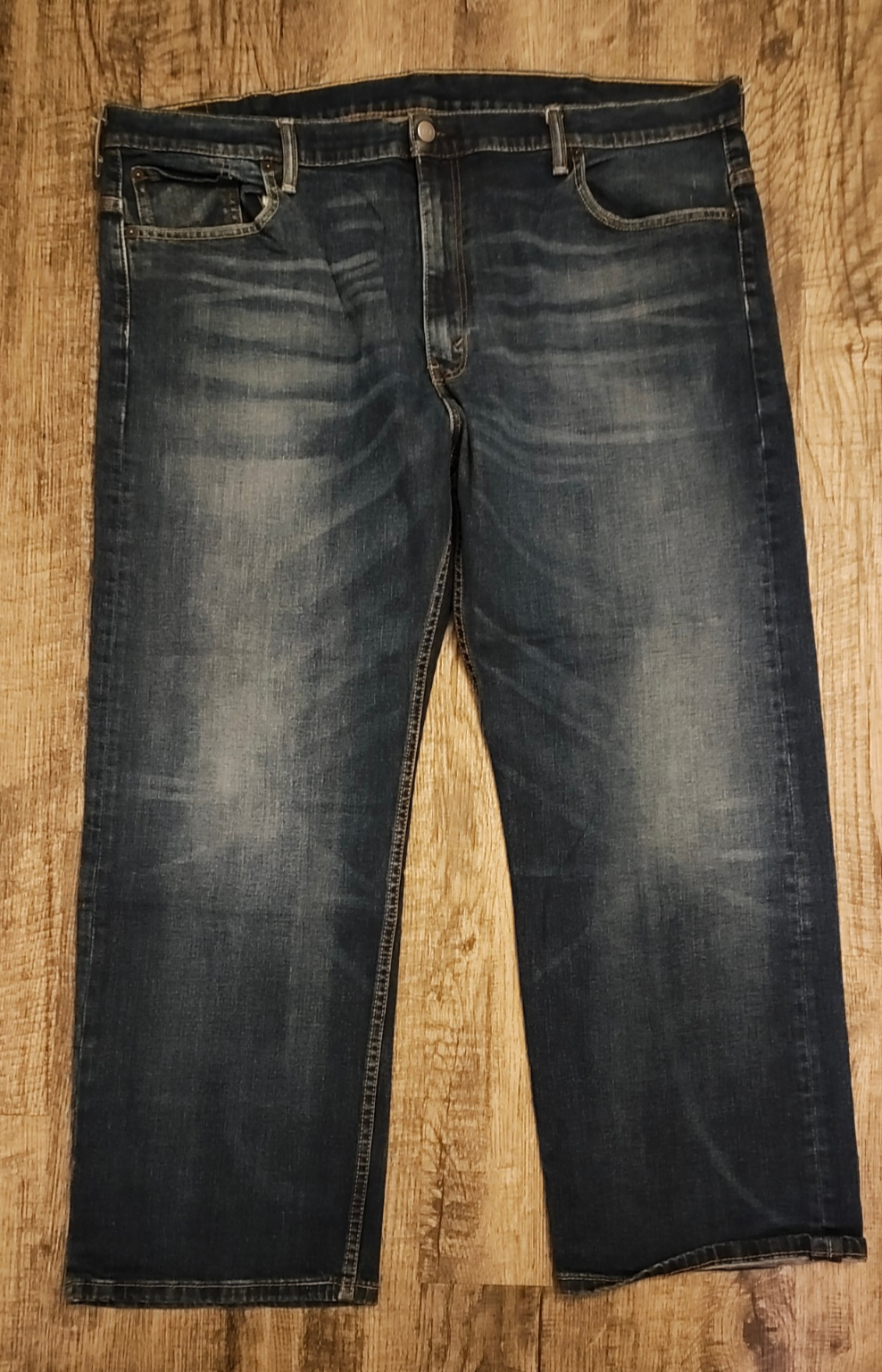 Levi's 569 jeans